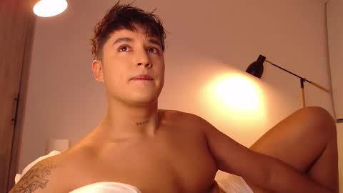 Snapshot of angelcossio chatting on October 2025 01:27:02 AM Angel online show from October 2025 01:27:02 AM