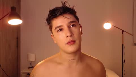 Snapshot of angelcossio chatting on November 2025 01:17:02 AM Angel online show from November 2025 01:17:02 AM