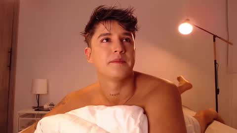 Angel online show from November 2025 12:53:02 AM