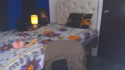 Angel online show from February 2025 04:37:01 AM