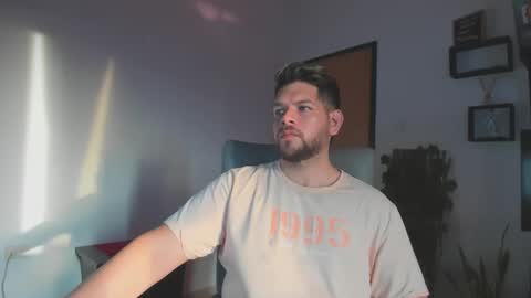 Snapshot of angelcute3 chatting on October 2025 10:07:01 PM angel online show from October 2025 10:07:01 PM