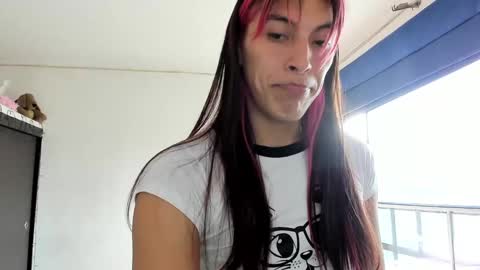 angele online show from December 2024 06:41:01 PM