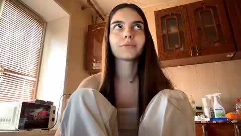 Snapshot of angelenaantonello chatting on July 2026 11:36:01 AM Bella online show from July 2026 11:36:01 AM
