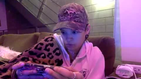 angelia01m online show from January 2026 01:44:01 AM