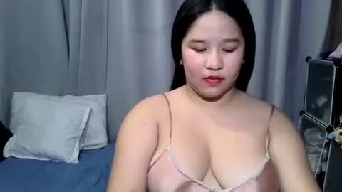 Snapshot of angelic_giana chatting on May 2026 01:45:01 AM angelic_giana online show from May 2026 01:45:01 AM