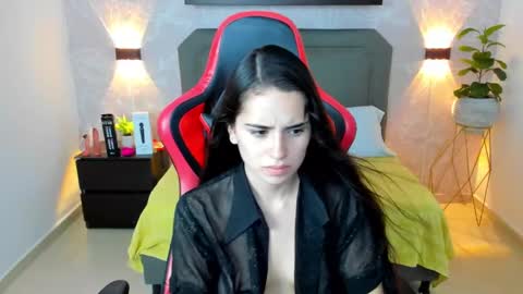 Snapshot of angelica_dymond chatting on February 2025 12:06:02 PM A N G E L I C A online show from February 2025 12:06:02 PM
