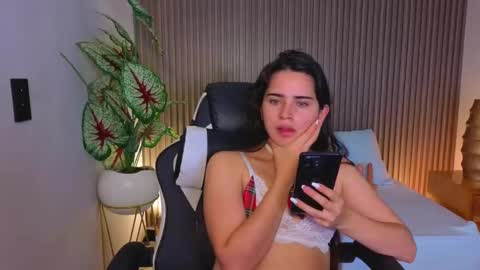 Snapshot of angelica_dymond chatting on September 2025 12:10:02 PM A N G E L I C A online show from September 2025 12:10:02 PM