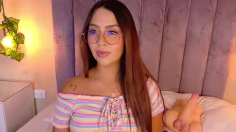 Snapshot of angelicaa_garcia chatting on June 2026 11:46:01 AM angelicaa_garcia online show from June 2026 11:46:01 AM