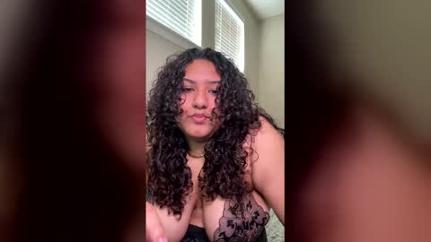 angeliccreamyrican online show from December 2025 07:00:01 PM