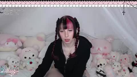 lillian online show from June 2026 02:01:01 AM