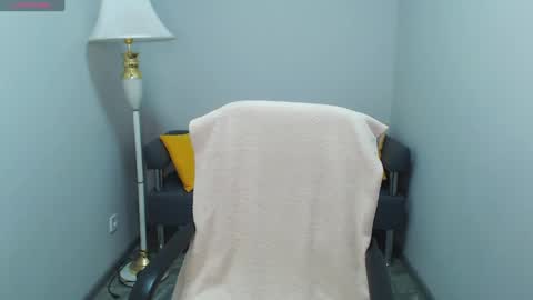 Snapshot of angelina_clark chatting on February 2025 12:47:01 PM Angelina online show from February 2025 12:47:01 PM