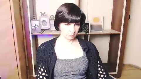 Angelina online show from April 2026 07:47:02 AM