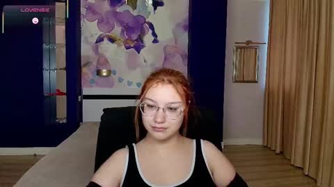 AngelinaLow online show from December 2025 12:25:02 PM