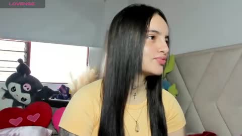 Angeline Smith  online show from July 2026 09:40:02 PM