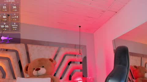 Angeline Heet online show from April 2026 09:31:02 PM