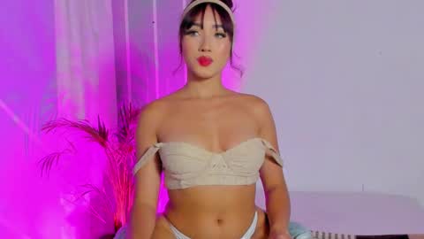 Angelique Murphy online show from November 2025 08:35:01 AM