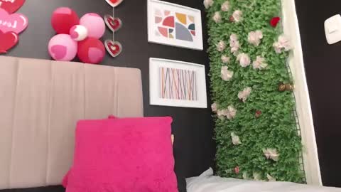 Snapshot of angelitawild_ chatting on February 2025 09:37:01 PM angel online show from February 2025 09:37:01 PM