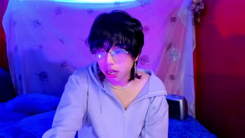 Snapshot of angellonfire chatting on December 2024 07:22:01 AM Angel  online show from December 2024 07:22:01 AM