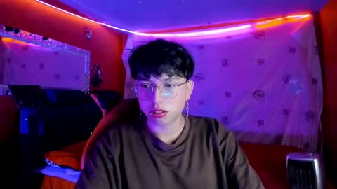 Snapshot of angellonfire chatting on September 2025 05:42:02 AM Angel  online show from September 2025 05:42:02 AM