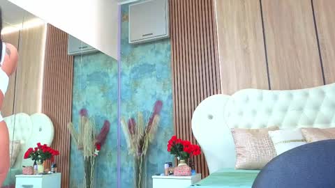 angellys online show from May 2026 09:06:01 AM