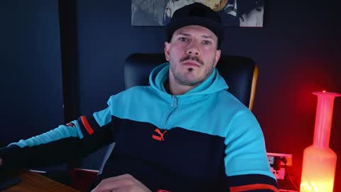 Snapshot of angeloeric chatting on December 2024 09:27:02 AM BlackWolf online show from December 2024 09:27:02 AM