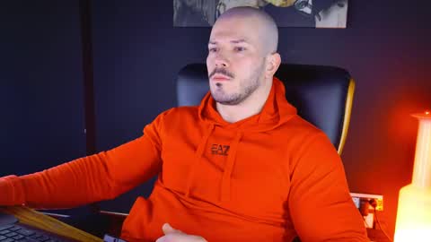 Snapshot of angeloeric chatting on January 2025 05:31:01 AM BlackWolf online show from January 2025 05:31:01 AM