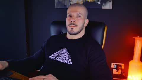 Snapshot of angeloeric chatting on January 2025 12:18:01 PM BlackWolf online show from January 2025 12:18:01 PM