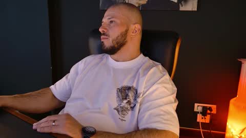 Snapshot of angeloeric chatting on February 2026 11:37:01 AM BlackWolf online show from February 2026 11:37:01 AM