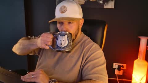 Snapshot of angeloeric chatting on February 2026 12:06:02 PM BlackWolf online show from February 2026 12:06:02 PM