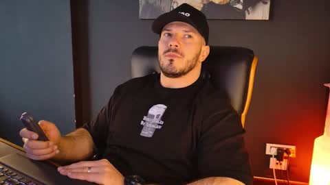 Snapshot of angeloeric chatting on March 2026 11:06:01 AM BlackWolf online show from March 2026 11:06:01 AM