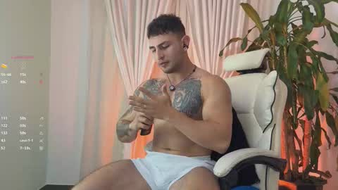 Angelo Ferro online show from December 2025 03:58:02 AM