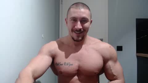  ------- SEX SHOW WITH GUYS AND GIRLS  MUSCLE SHOW online show from December 2024 08:50:01 PM