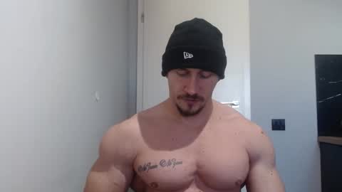  ------- SEX SHOW WITH GUYS AND GIRLS  MUSCLE SHOW online show from February 2025 01:46:01 PM