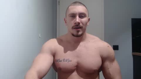  ------- SEX SHOW WITH GUYS AND GIRLS  MUSCLE SHOW online show from February 2025 06:19:01 PM