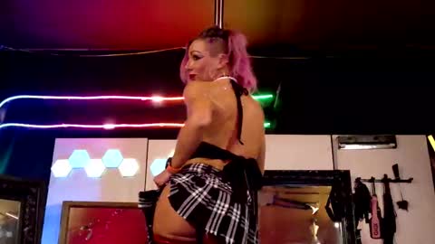 Madison Marie online show from October 2025 05:32:02 AM