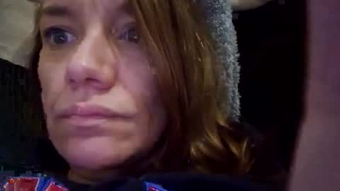 Snapshot of angelvanderpool71 chatting on December 2024 12:52:02 PM angelvanderpool71 online show from December 2024 12:52:02 PM