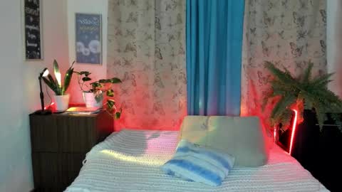 angelwhitte online show from November 2025 11:25:01 PM