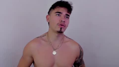 Snapshot of angelx_fox chatting on September 2025 04:40:02 PM Angel Fox online show from September 2025 04:40:02 PM