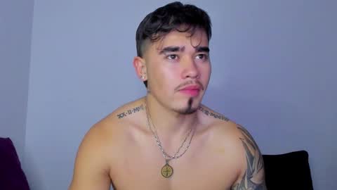 Snapshot of angelx_fox chatting on September 2025 01:40:01 AM Angel Fox online show from September 2025 01:40:01 AM