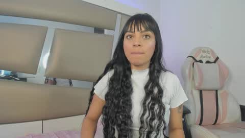 angely_js online show from February 2025 08:58:02 PM