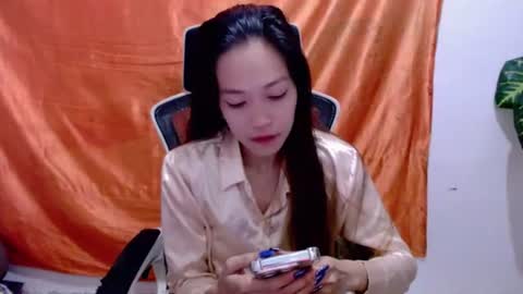 angelyn_slim online show from June 2026 06:32:01 PM