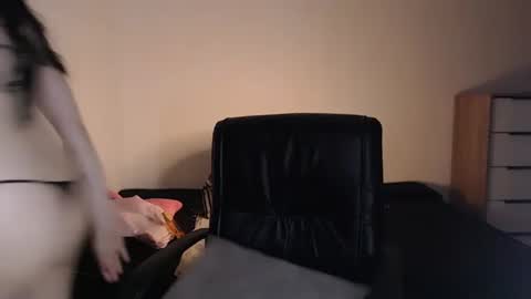 Snapshot of angiesquirt chatting on September 2025 01:16:01 AM VALENTINA online show from September 2025 01:16:01 AM