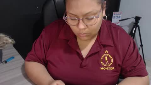 angy online show from November 2025 12:46:01 AM