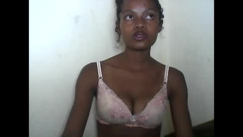 Snapshot of anicha_69 chatting on May 2026 08:29:01 AM anicha_69 online show from May 2026 08:29:01 AM