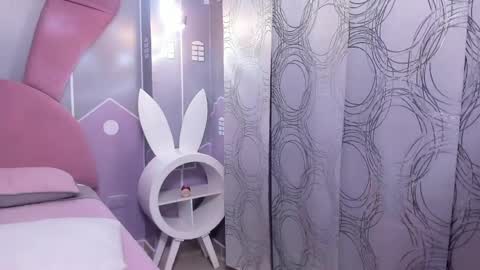 Anie online show from April 2026 11:09:02 PM