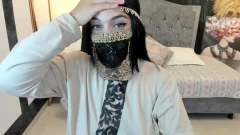 Snapshot of aniisaalii chatting on November 2025 02:39:02 PM Anissa online show from November 2025 02:39:02 PM