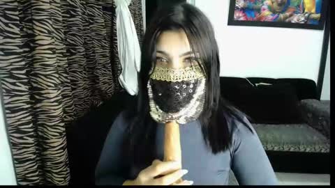 Snapshot of aniisaalii chatting on December 2025 04:07:02 AM Anissa online show from December 2025 04:07:02 AM