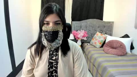 Anissa online show from April 2026 01:40:01 PM