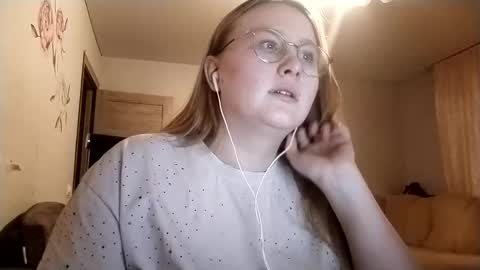 Anika online show from December 2025 12:18:02 AM