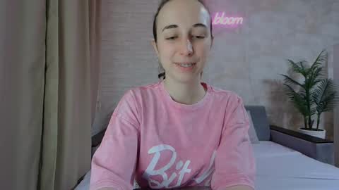 anikabloom online show from January 2025 03:20:01 AM